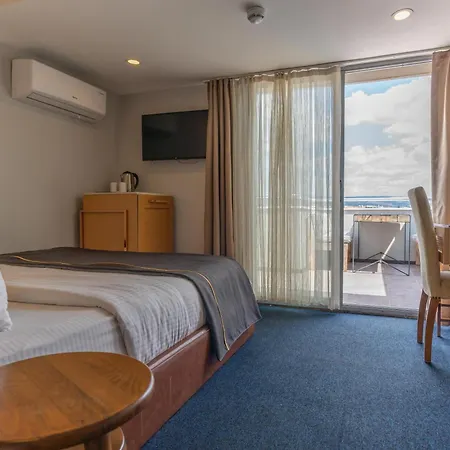 Hotel Viva La *