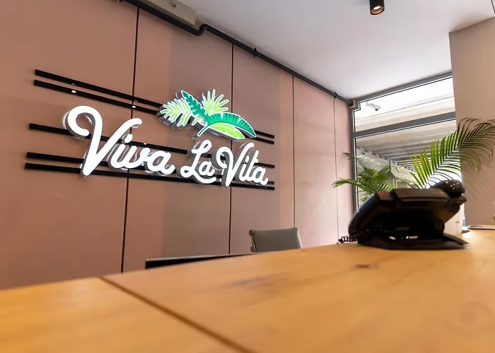 Viva La * Измир