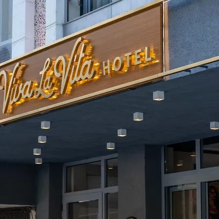Viva La Hotel